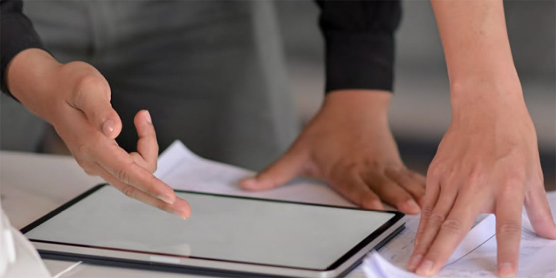 workcover-sa-case-study-hands-ipad